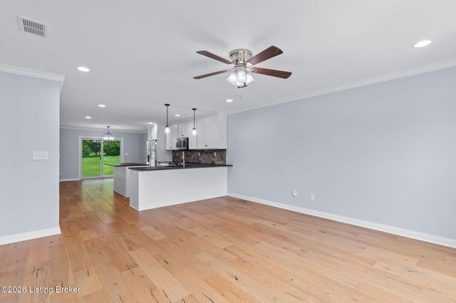 1416 Nightingale Ln, Goshen, KY 40026