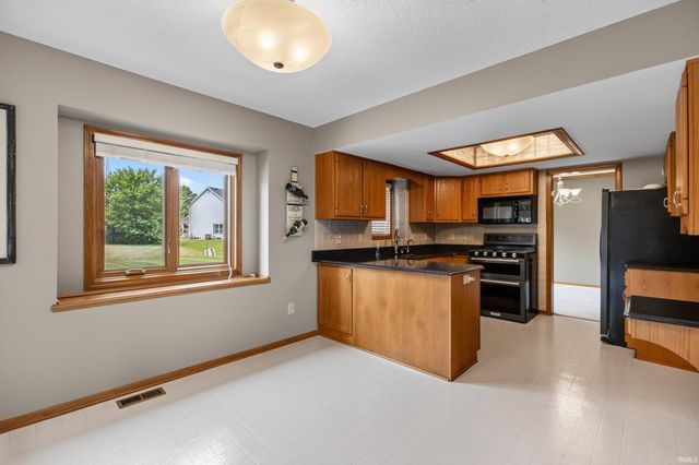 3008 Cumberland Way, Huntington, IN 46750