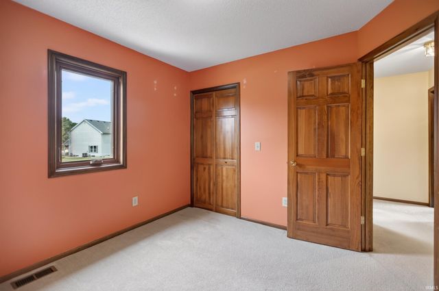 3008 Cumberland Way, Huntington, IN 46750