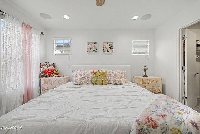 7359 W CAMBRIDGE Avenue, Phoenix, AZ 85035
