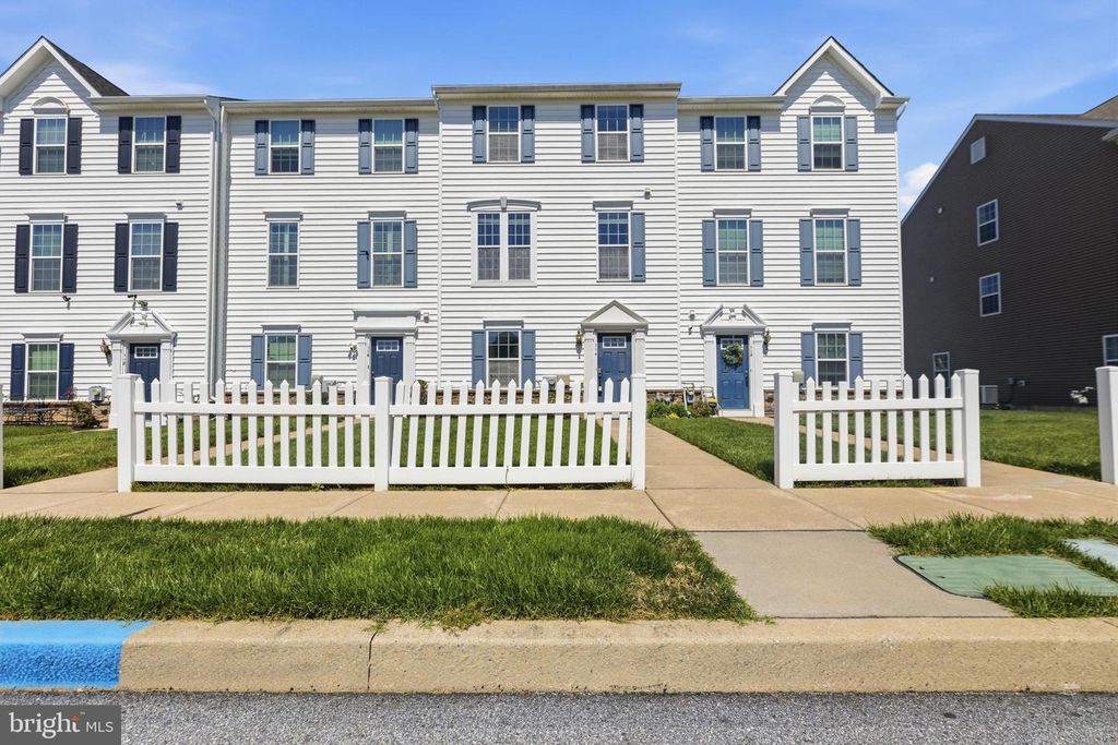 114 N HARNER BLVD, Coatesville, PA 19320