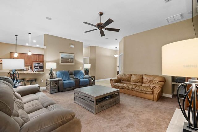 4028 CASTLEWOOD RD, Seffner, FL 33584