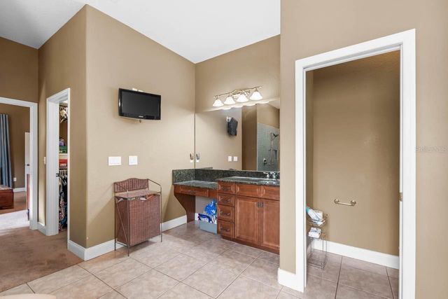 4028 CASTLEWOOD RD, Seffner, FL 33584