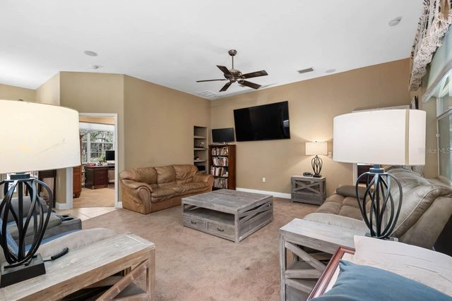 4028 CASTLEWOOD RD, Seffner, FL 33584