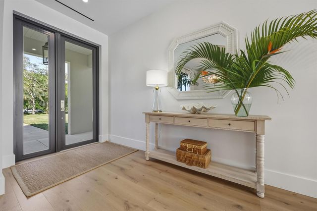9120 Mockingbird Trail, Jupiter, FL 33478
