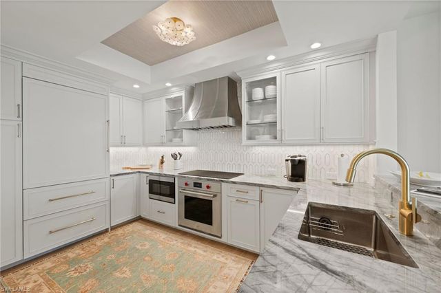 4000 GULF SHORE BLVD N 1500, Naples, FL 34103