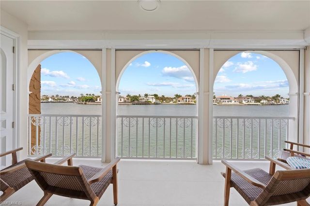 4000 GULF SHORE BLVD N 1500, Naples, FL 34103