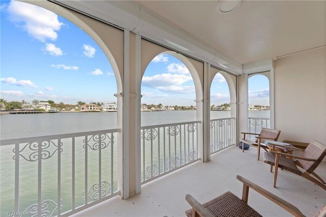 4000 GULF SHORE BLVD N 1500, Naples, FL 34103