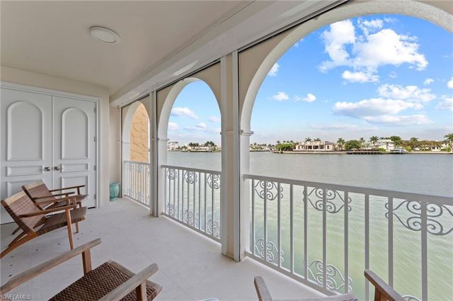4000 GULF SHORE BLVD N 1500, Naples, FL 34103