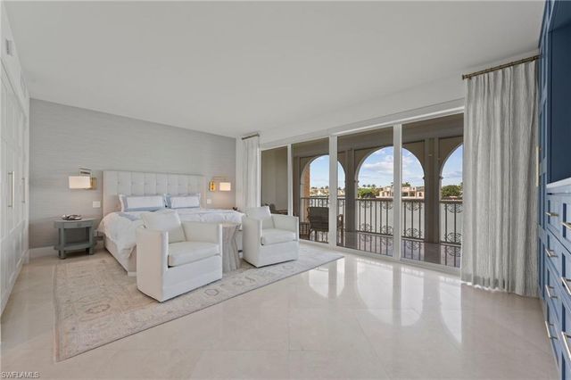 4000 GULF SHORE BLVD N 1500, Naples, FL 34103