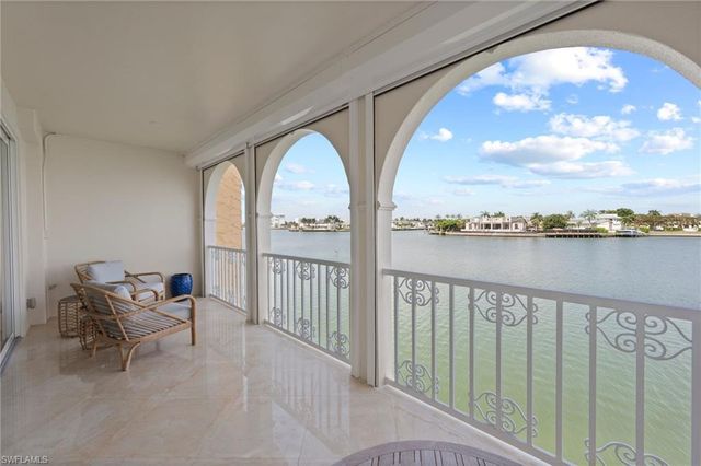 4000 GULF SHORE BLVD N 1500, Naples, FL 34103