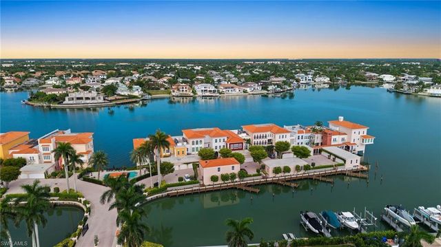 4000 GULF SHORE BLVD N 1500, Naples, FL 34103