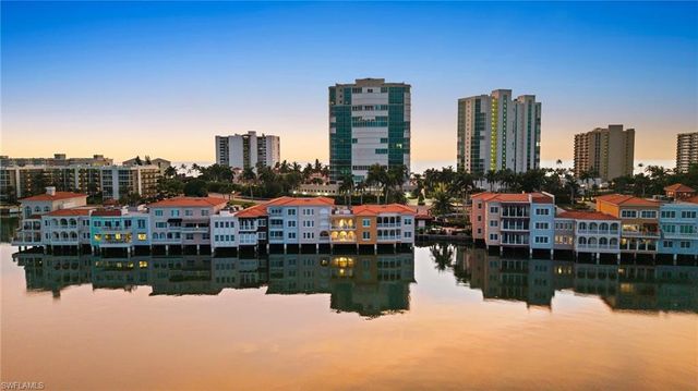 4000 GULF SHORE BLVD N 1500, Naples, FL 34103