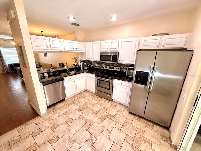 1120 KENNEWICK CT, Wesley Chapel, FL 33543