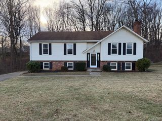 112 Wooldridge CIr, Lynchburg, VA 24502