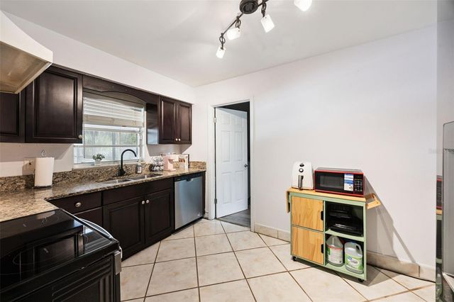 2825 S PARK AVENUE, Sanford, FL 32773