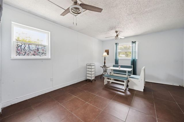 2825 S PARK AVENUE, Sanford, FL 32773
