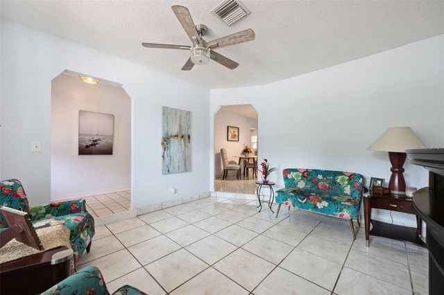 2825 S PARK AVENUE, Sanford, FL 32773