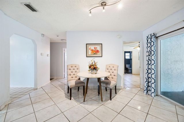 2825 S PARK AVENUE, Sanford, FL 32773