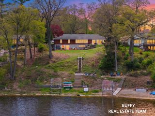 3850 Highgate Road, Norton Shores City, MI 49441