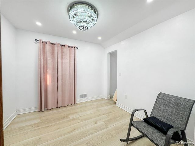 4342 Lois Street, Dearborn, MI 48126