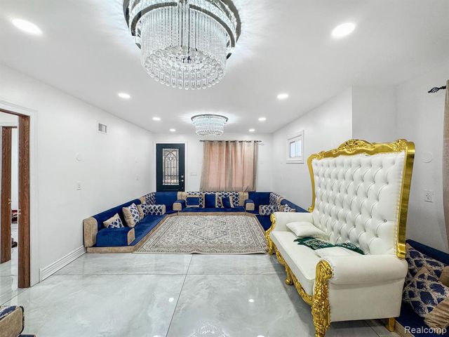 4342 Lois Street, Dearborn, MI 48126