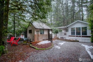 35 Branch Circle, Deming, WA 98244