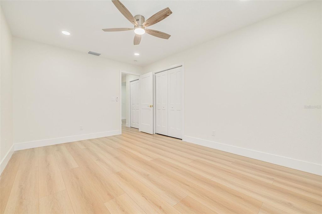 Image 21 of property listing at 465 BELMIST COURT, Dunedin, FL 34698