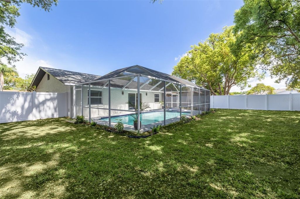 Image 27 of property listing at 465 BELMIST COURT, Dunedin, FL 34698
