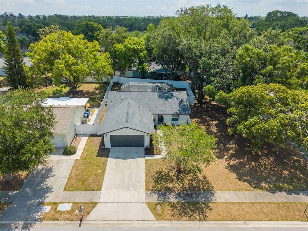 Image 31 of property listing at 465 BELMIST COURT, Dunedin, FL 34698