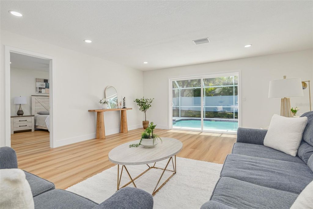 Image 6 of property listing at 465 BELMIST COURT, Dunedin, FL 34698