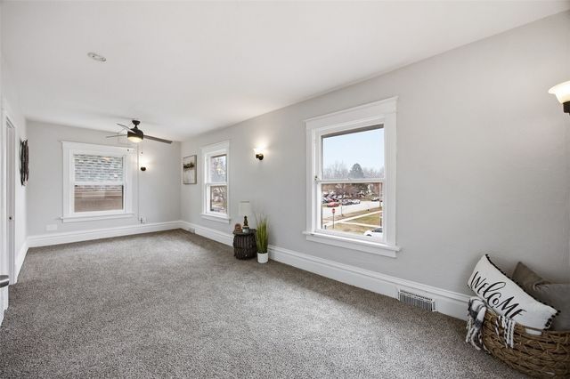 1730 Park Avenue SE, Cedar Rapids, IA 52403