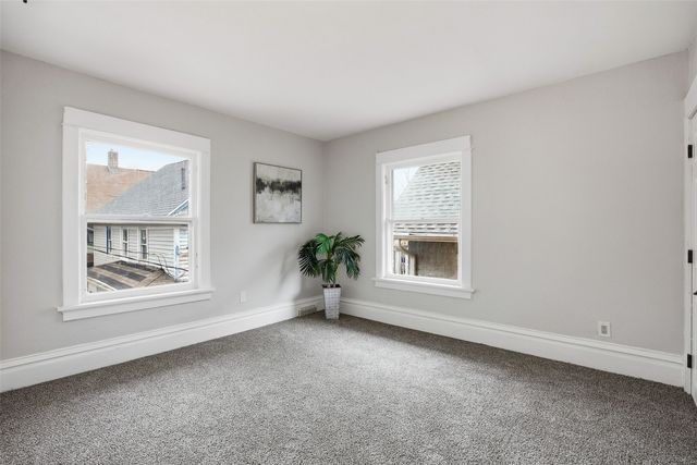 1730 Park Avenue SE, Cedar Rapids, IA 52403