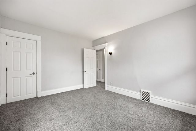 1730 Park Avenue SE, Cedar Rapids, IA 52403