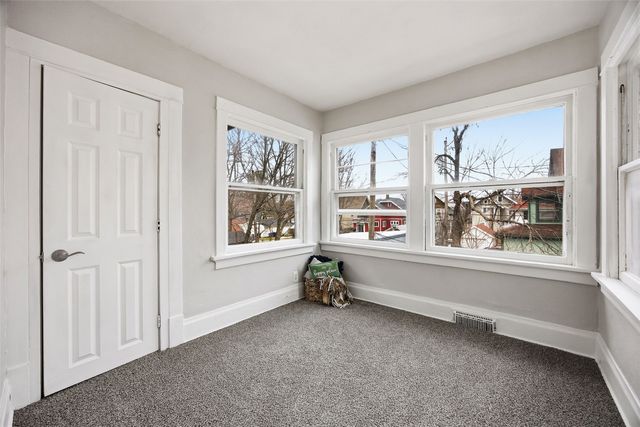 1730 Park Avenue SE, Cedar Rapids, IA 52403