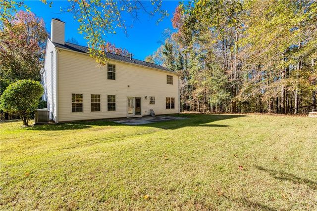 642 Crestworth Crossing, Powder Springs, GA 30127