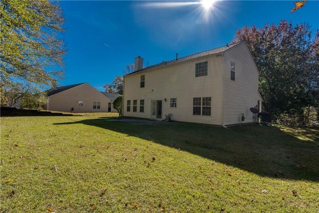 642 Crestworth Crossing, Powder Springs, GA 30127