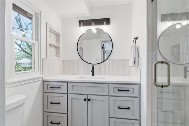 7928 Juniper Drive, Prairie Village, KS 66208