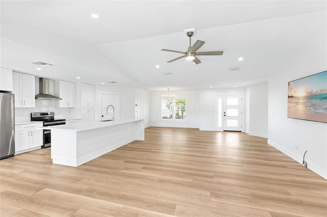 206 73RD STREET NW, Bradenton, FL 34209