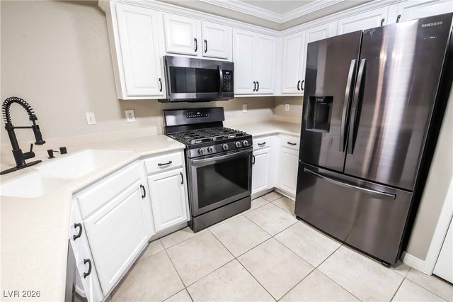 9303 Gilcrease Avenue 1231, Las Vegas, NV 89149