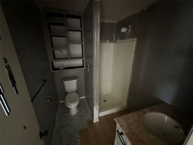 317 W 7th Street, Baird, TX 79504