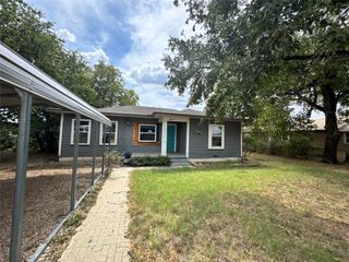317 W 7th Street, Baird, TX 79504
