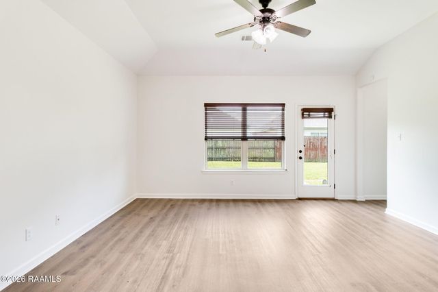 104 Cascade Road, Rayne, LA 70578