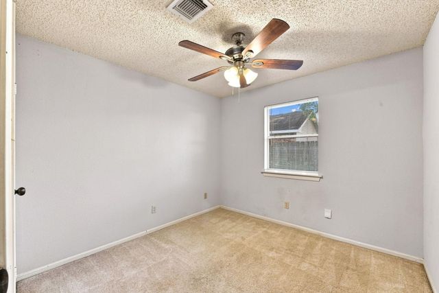 428 Old Course Dr, Friendswood, TX 77546