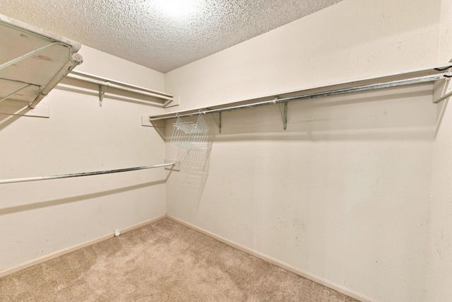 428 Old Course Dr, Friendswood, TX 77546