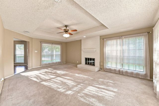 428 Old Course Dr, Friendswood, TX 77546