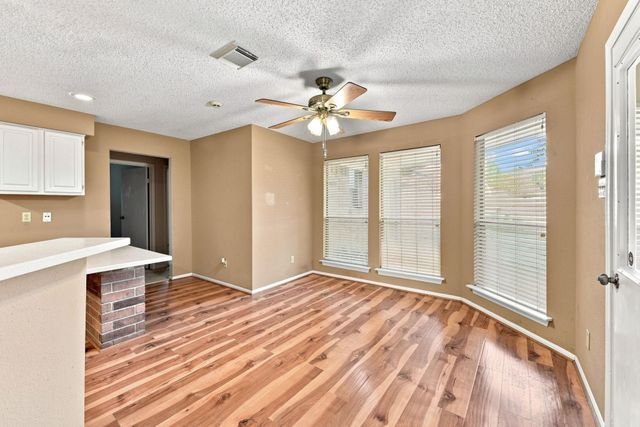 428 Old Course Dr, Friendswood, TX 77546