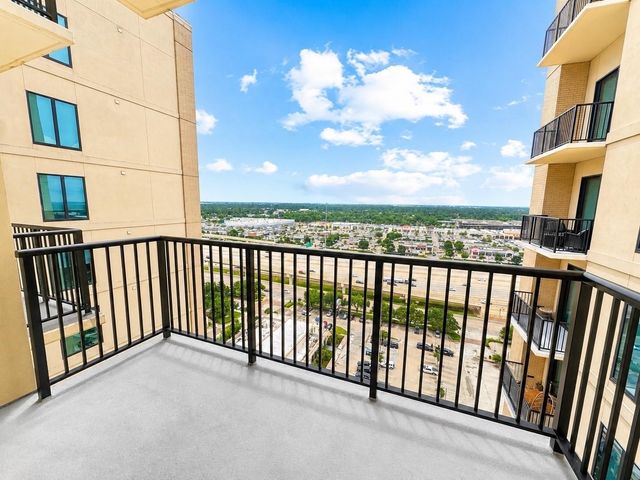 9787 Katy Freeway 1611, Houston, TX 77024