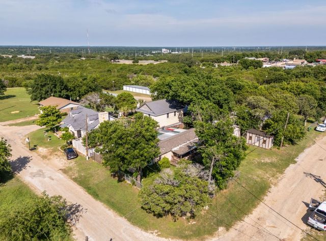 158 County Road 1813, Clifton, TX 76634