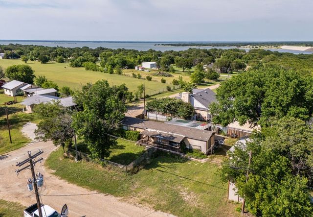 158 County Road 1813, Clifton, TX 76634